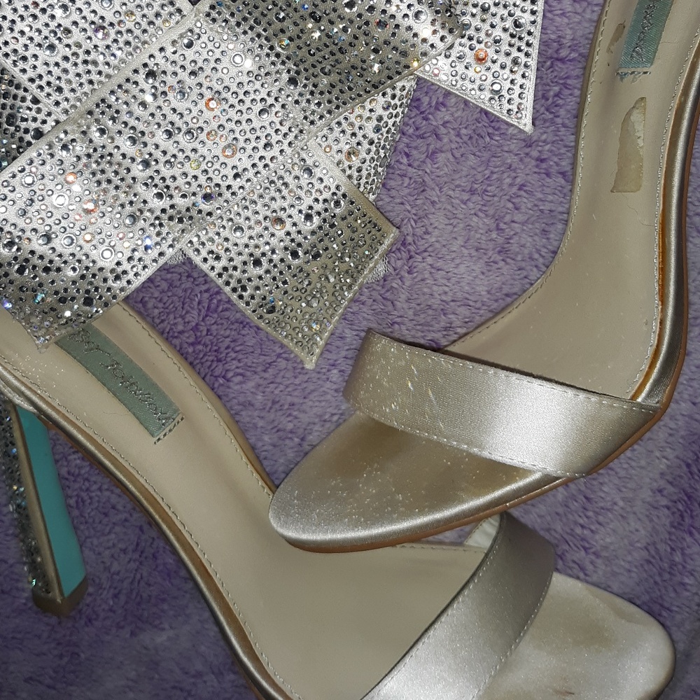 Betsey Johnson Rhinestone Bow Wedding Shoes.